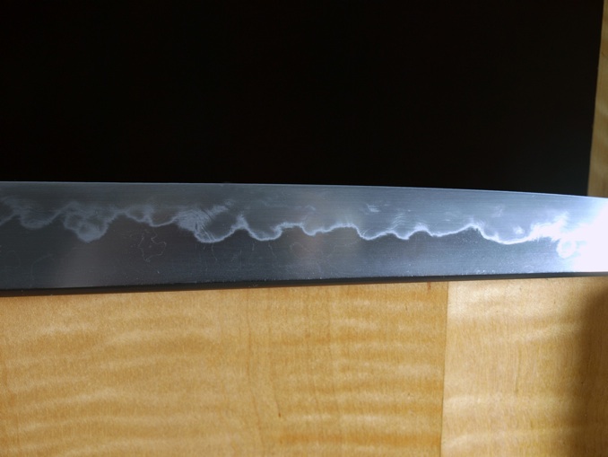 Hamon temper line on a forge-folded tanto blade